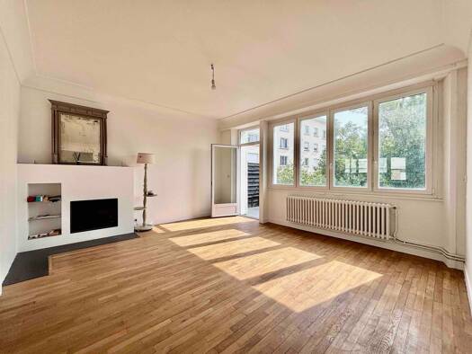 Maison à vendre 644 800 € 7 pièces 6 chambres 214 m² 250 m² de terrain Lorient 56100