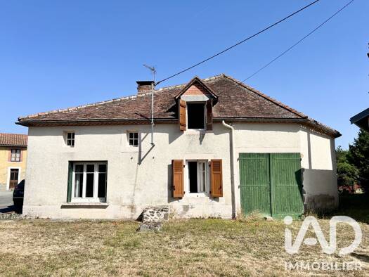 Maison à vendre 53 000 € 4 pièces 2 chambres 93 m² 735 m² de terrain Oradour-Saint-Genest 87210
