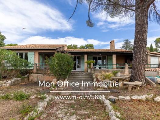 Maison de plain-pied à vendre 730 000 € 5 pièces 4 chambres 120 m² 900 m² de terrain Calas Cabriès 13480