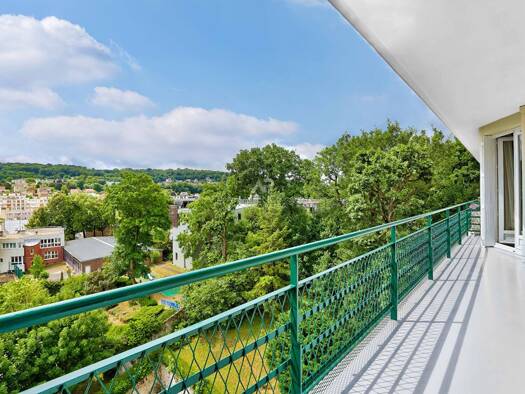 Appartement à vendre 495 000 € 5 pièces 3 chambres 79 m² Étage 9/10 Danton-Gabriel Peri Sevres 92310