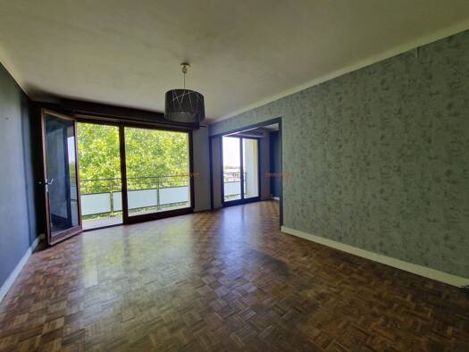 Appartement à vendre 183 750 € 3 pièces 2 chambres 77,73 m² Étage 5/6 Nantes 44300