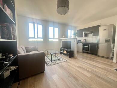 Appartement à louer 920 € 2 pièces 1 chambre 44,4 m² Étage 4/5 Les Dix Arpents Sartrouville 78500