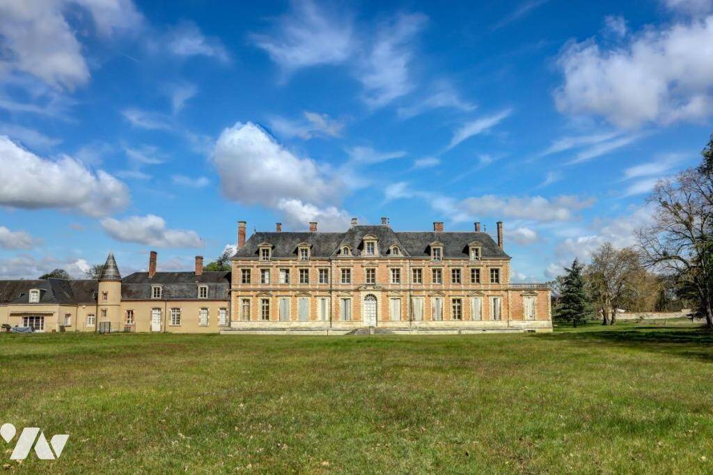 Maison à vendre, 1660m², MEZIERES LEZ CLERY