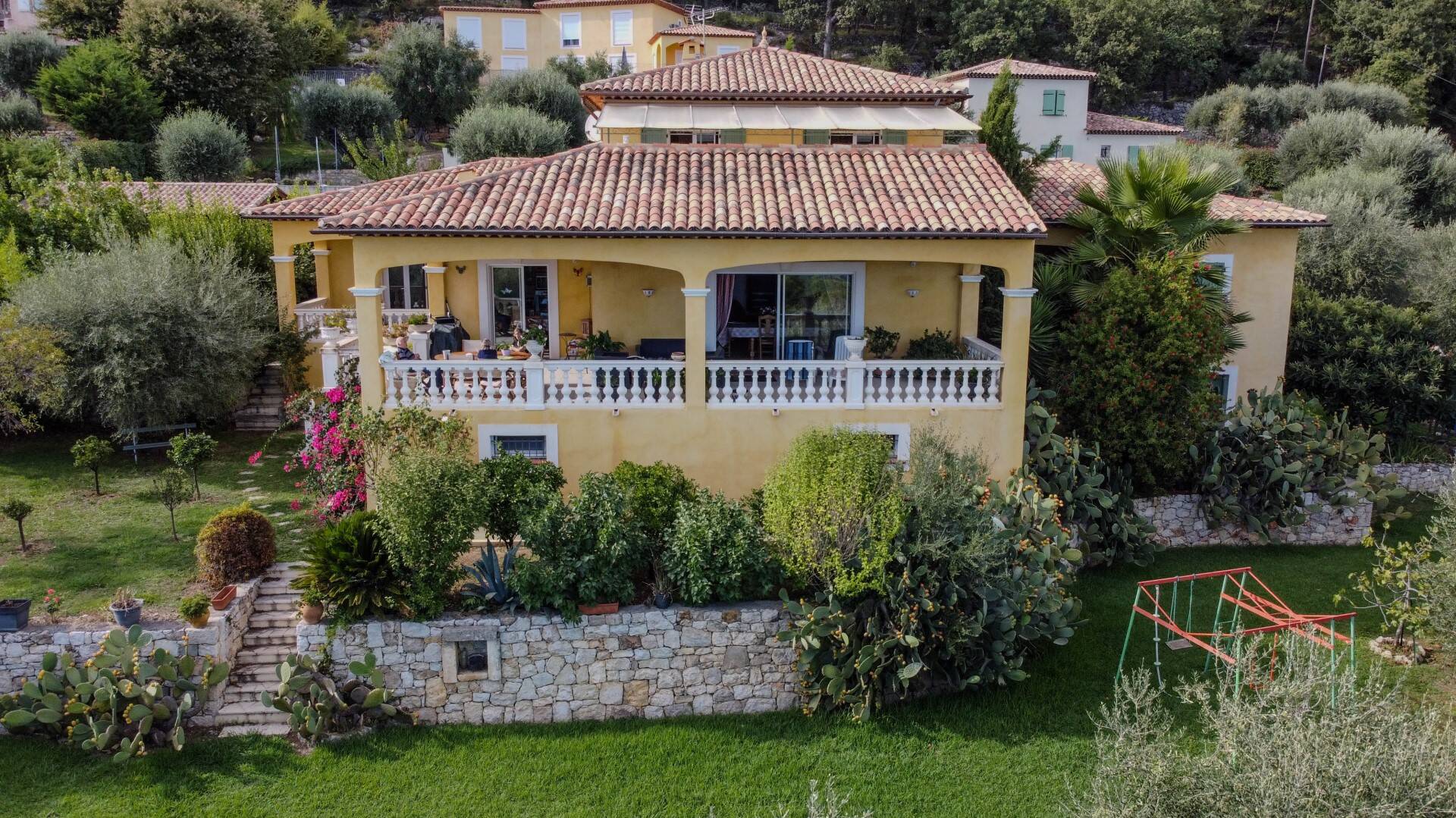 Maison à vendre, 215m², GATTIERES
