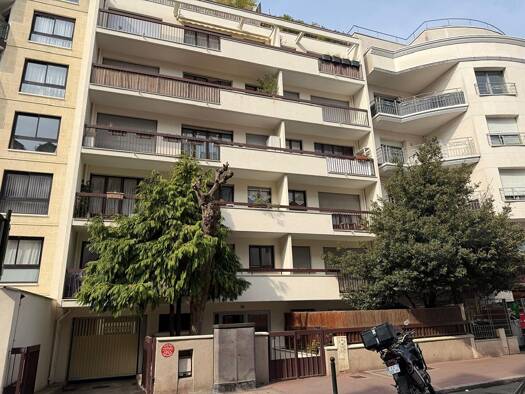 Parking à vendre 31 000 € 15,97 m² Trezel Levallois-Perret 92300