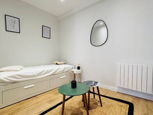 Appartement à louer 559 € 1 pièce 20 m² Étage 4/4 centre Ville-La Chartonnière-La Barre Villefranche-sur-Saône 69400