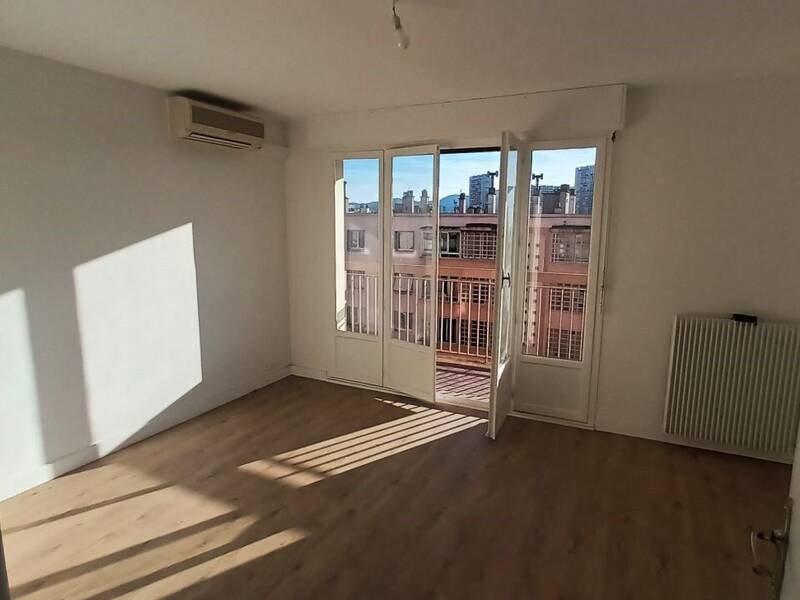 Maison à louer, 58m², MARSEILLE 9E