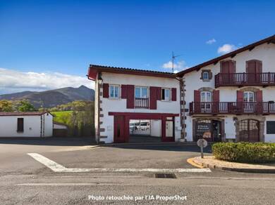 Maison à vendre 230 000 € 4 pièces 3 chambres 107 m² 91 m² de terrain Saint-Étienne-de-Baïgorry 64430