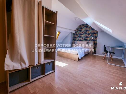 Studio à louer 395 € 7 pièces 6 chambres 14 m² RDC Anseele-Centre-Nations Unies-Crouy-Esperence Roubaix 59100