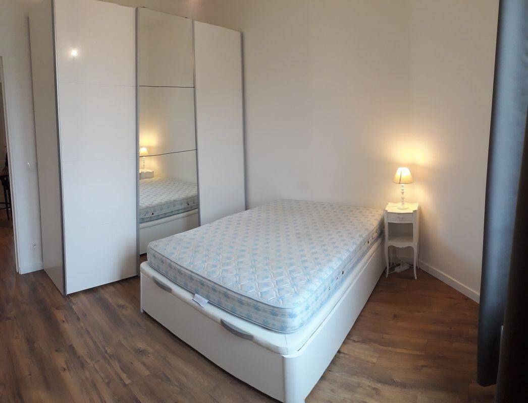 Maison à louer, 34m², COURBEVOIE