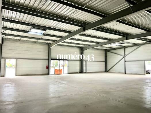 Local commercial à louer 3 850 € 308 m² de surface de vente Marmande 47200