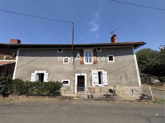 Maison à vendre 61 000 € 4 pièces 3 chambres 105 m² 686 m² de terrain Massignac 16310