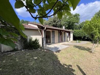 Maison de plain-pied à vendre 171 000 € 4 pièces 3 chambres 84 m² 800 m² de terrain Agen 47000