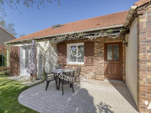 Villa à vendre 660 000 € 7 pièces 5 chambres 166 m² 541 m² de terrain Châteaufort 78117