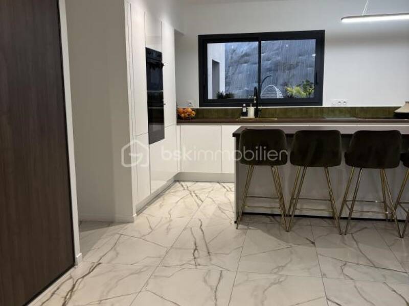 Maison à vendre, 243m², CEBAZAT