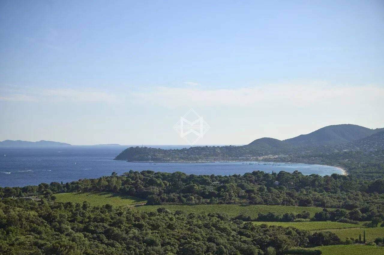 Maison à vendre, 280m², LA CROIX VALMER