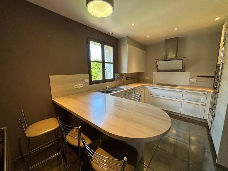 Maison à louer, 210m², AUXERRE