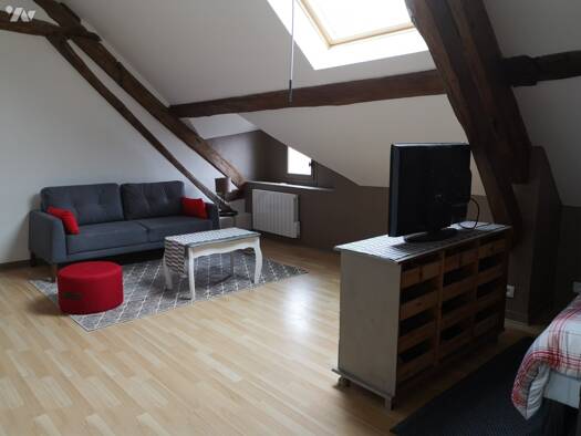 Appartement à vendre 70 000 € 1 pièce 27 m² Étage 3/3 Villeneuve-la-Guyard 89340