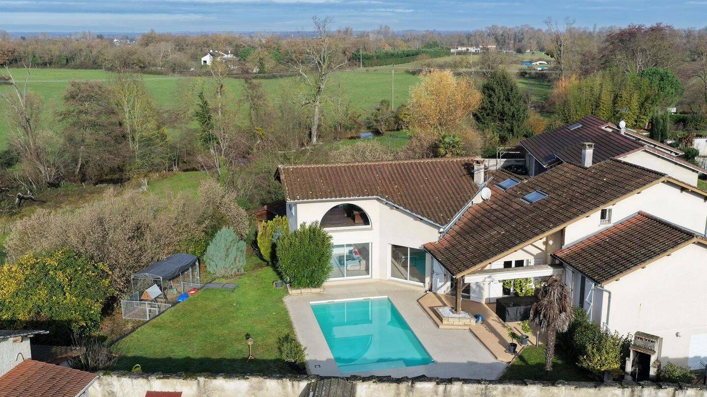 Maison à vendre, 185m², SAINT ROMAIN DE JALIONAS