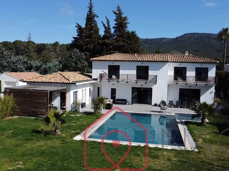 Maison à vendre, 318m², LE BEAUSSET