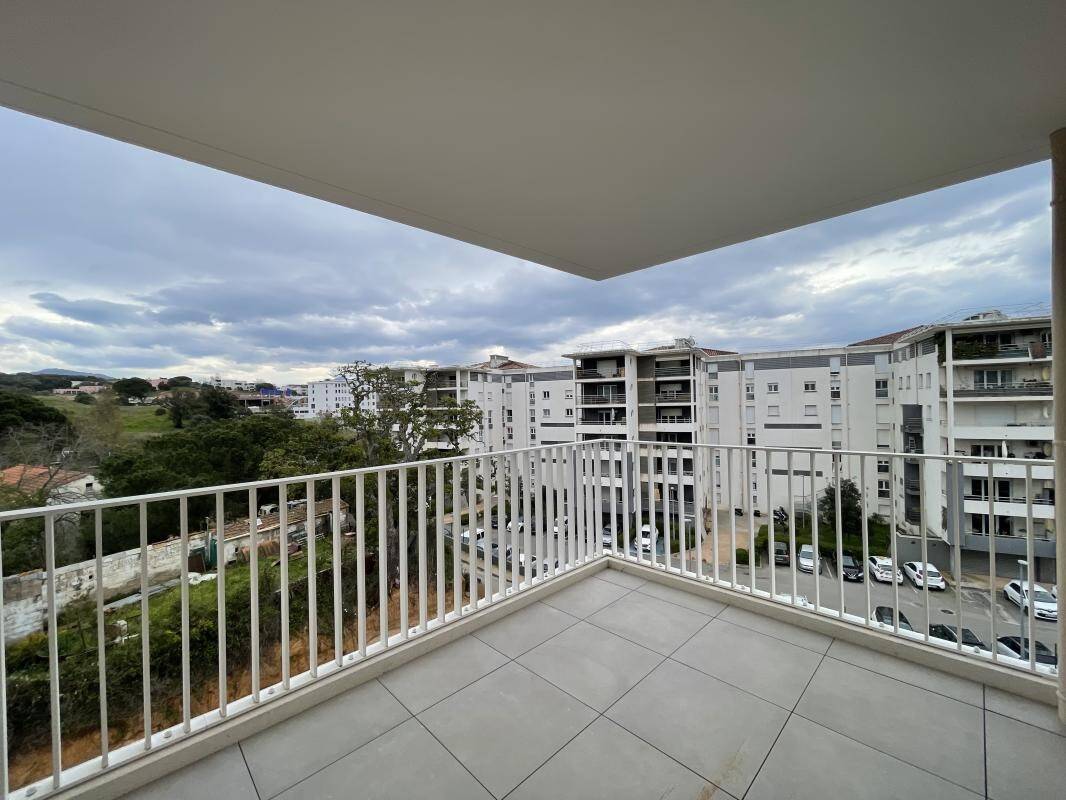 Maison à louer, 70m², AJACCIO