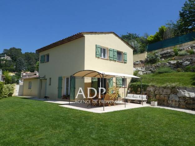 Maison à vendre 562 000 € 5 pièces 4 chambres 96 m² 700 m² de terrain Pégomas 06580