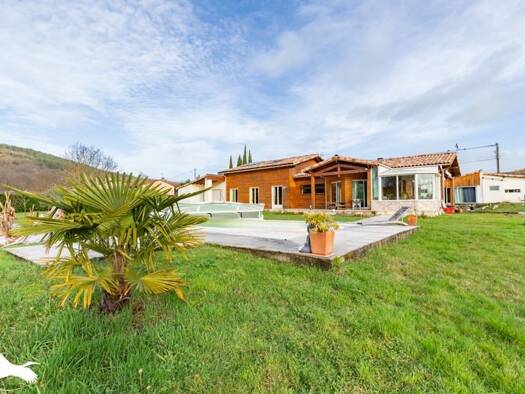 Maison à vendre 339 000 € 6 pièces 5 chambres 188 m² 5 562 m² de terrain Aigues-Vives 09600