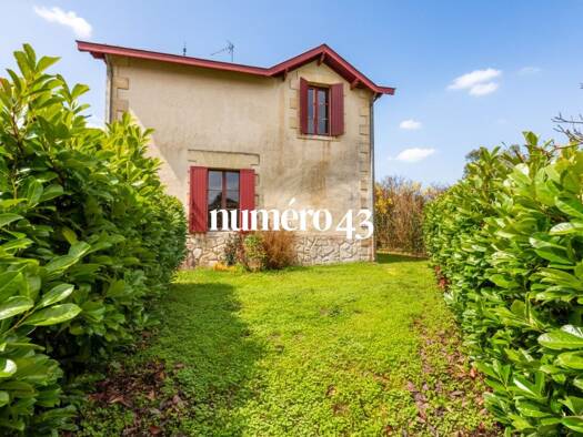 Maison à vendre 199 000 € 6 pièces 4 chambres 137 m² 415 m² de terrain Margaux-Cantenac 33460