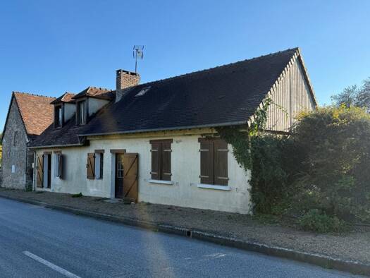 Maison à vendre 60 500 € 3 pièces 2 chambres 66 m² 200 m² de terrain Aillières-Beauvoir 72600