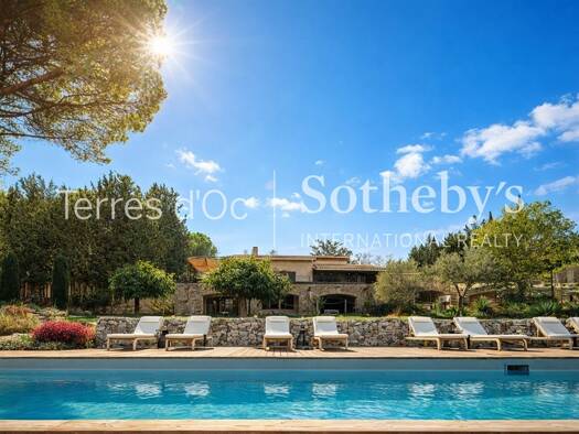 Maison à vendre 1 265 000 € 12 pièces 11 chambres 297 m² 5 500 m² de terrain Carcassonne 11000