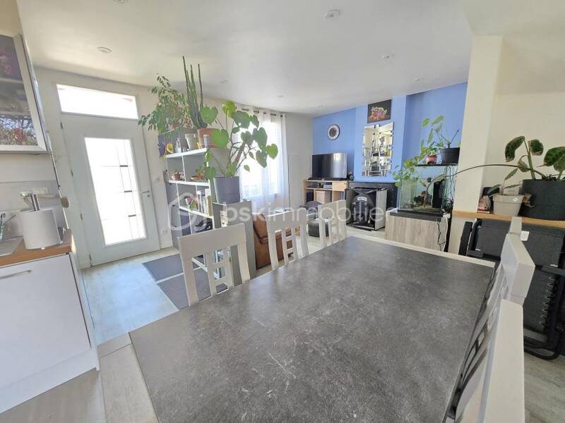 Maison à vendre, 78m², VARENNES VAUZELLES