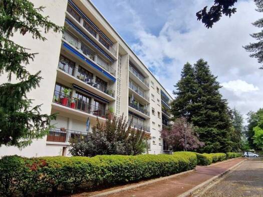 Appartement à vendre 227 920 € 5 pièces 3 chambres 110,4 m² Dernier étage, Étage 4/4 Tours 37100