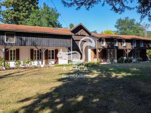 Villa à vendre 824 720 € 11 pièces 6 chambres 300 m² 11 500 m² de terrain Mios 33380
