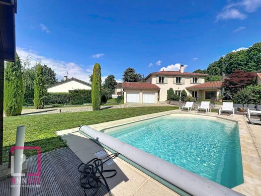 Maison à vendre 729 000 € 6 pièces 5 chambres 151 m² 1 214 m² de terrain Fontaines-Saint-Martin 69270