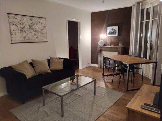 Appartement à louer 1 450 € 3 pièces 2 chambres 53 m² 5ème étage Jardin Parisien Clamart 92140
