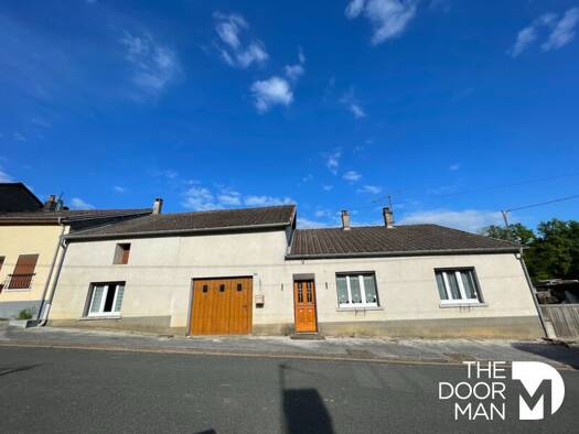 Maison de plain-pied à vendre 46 000 € 4 pièces 2 chambres 93 m² 596 m² de terrain Vicq 52400