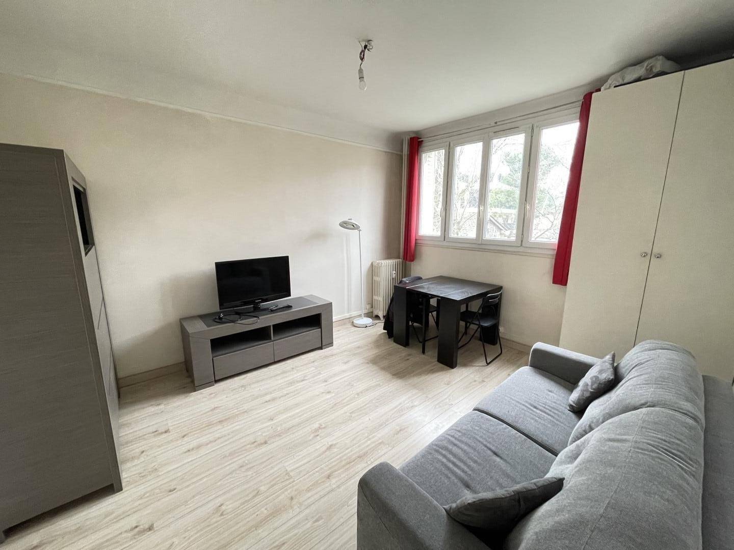 Maison à louer, 28m², ISSY LES MOULINEAUX