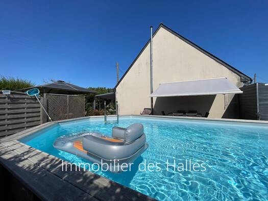 Maison à vendre 263 500 € 9 pièces 3 chambres 161 m² 1 793 m² de terrain Craon 53400