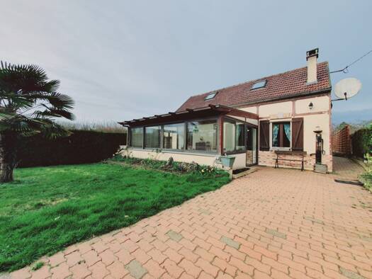 Maison à vendre 194 000 € 4 pièces 2 chambres 91 m² 580 m² de terrain Hermes 60370