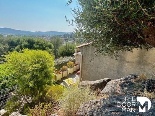 Maison à vendre 670 000 € 5 pièces 4 chambres 108 m² 419 m² de terrain Les Calanques Le Lavandou 83980