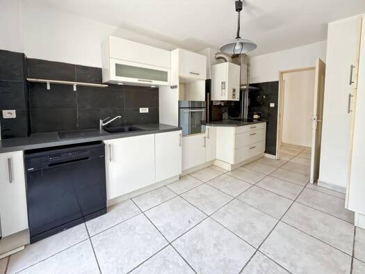 Appartement à vendre 120 000 € 4 pièces 3 chambres 76,8 m² Étage 2/10 Nord Muret 31600