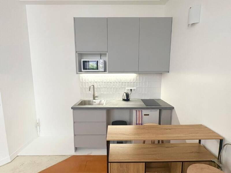 Maison à louer, 20m², PARIS 18E