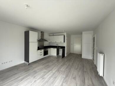 Appartement à louer 815 € 2 pièces 1 chambre 64 m² 2ème étage Centre République Armentières 59280