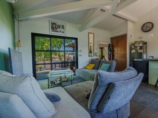 Appartement à vendre 340 000 € 4 pièces 3 chambres 92 m² Étage 3/3 Centre Ville Tain-l'Hermitage 26600