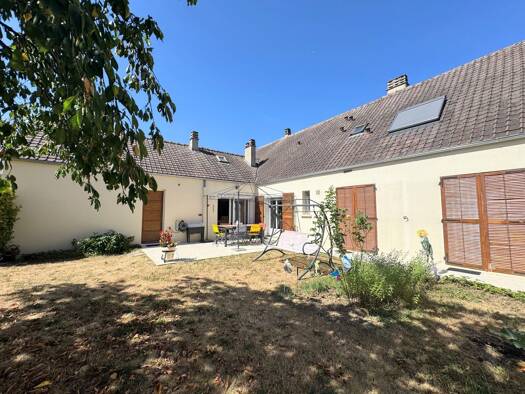 Maison à vendre 408 800 € 6 pièces 4 chambres 125 m² 398 m² de terrain Le Gandouget-Pré-Yvelines-Parc Élancourt 78990