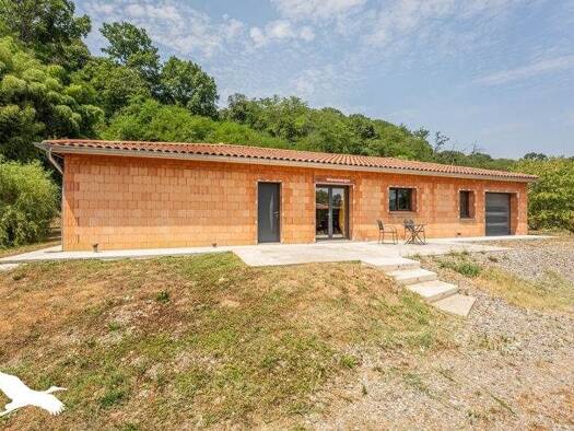 Maison de plain-pied à vendre - neuf 251 904 € 4 pièces 3 chambres 138 m² 1 825 m² de terrain Mazères-sur-Salat 31260