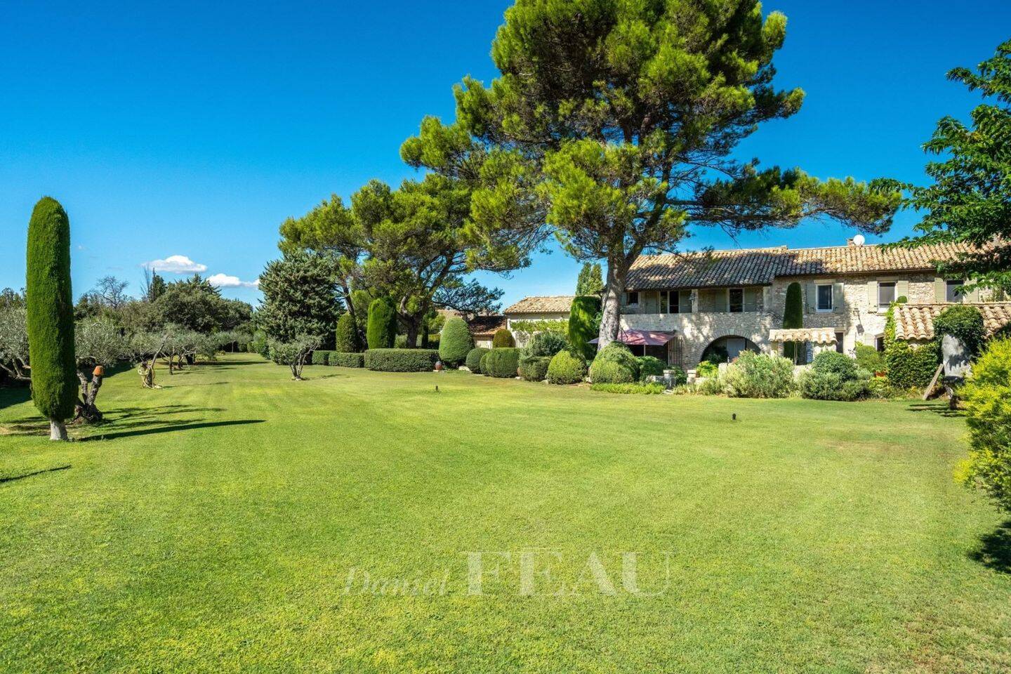 Maison à vendre, 390m², EYGALIERES