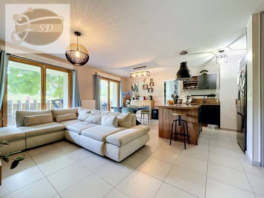 Appartement à vendre 398 000 € 5 pièces 3 chambres 95 m² RDC/4 Eybens 38320