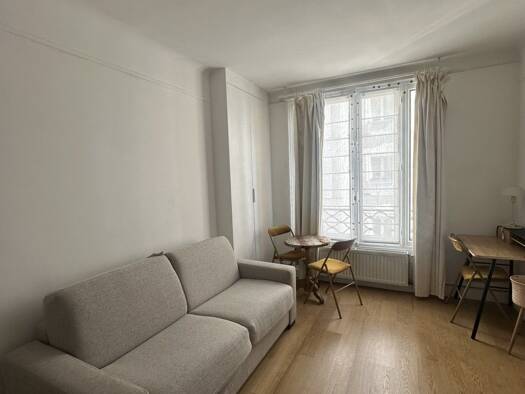 Appartement à louer 1 551 € 1 pièce 29,7 m² 3ème étage disponible dès maintenant Odéon Paris 6ème 75006