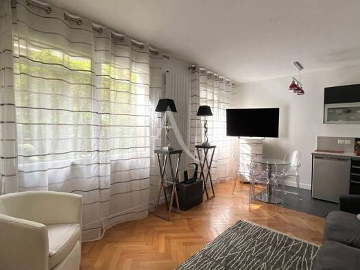 Appartement à vendre 295 000 € 1 pièce 24 m² RDC/6 Auteuil Nord Paris 16ème arrondissement 75016
